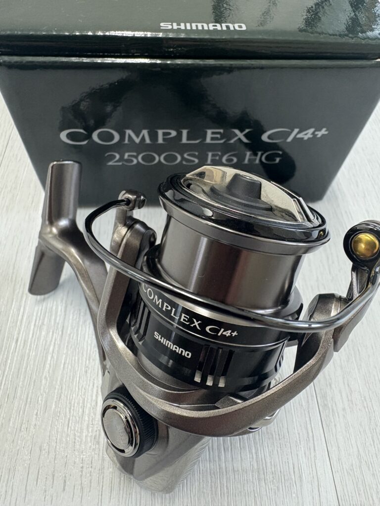 🎣【買取実績】埼玉県さいたま市のお客様からシマノ 17 コンプレックス CI4+ 2500S F6 HGを買取させて頂きました！