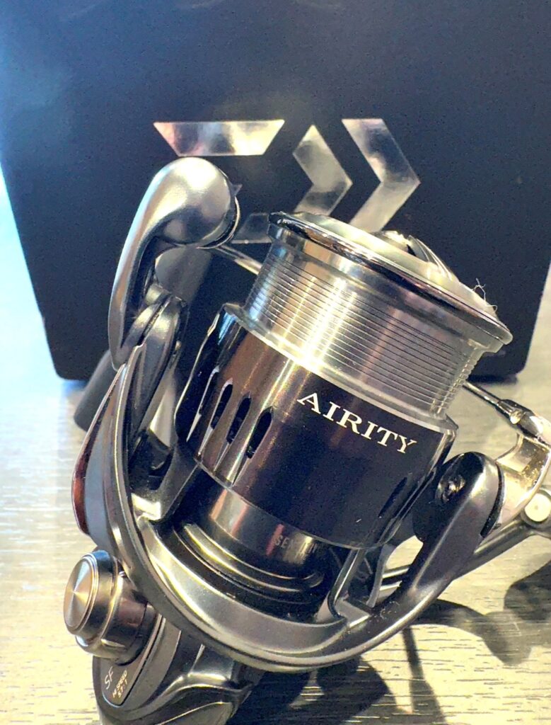 🎣【買取実績】埼玉県さいたま市のお客様からダイワ 23 エアリティ ST SF2000SS-Hを買取させて頂きました！