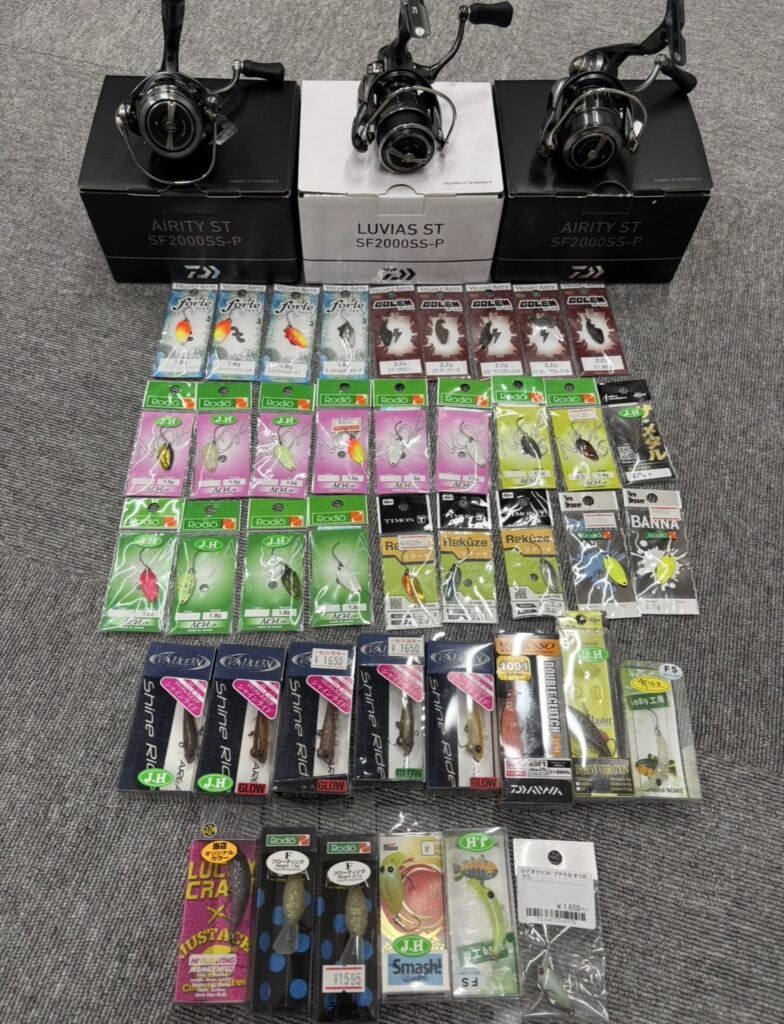 🎣【買取実績】本日は埼玉県のお客様からトラウトリールとルアーを買取させて頂きました！